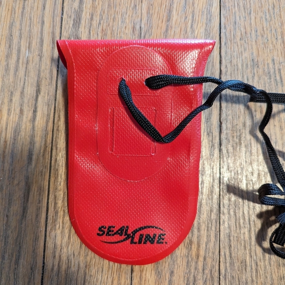 Supreme x Seal Line See Pouch - Picture 2 of 3